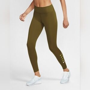 NWOT Nike Swoosh Run Olive/Volt 7/8 Running Leggings Size L